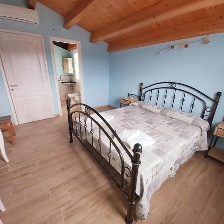 B&B Il Cenerino SantʼAntìoco Exteriör bild