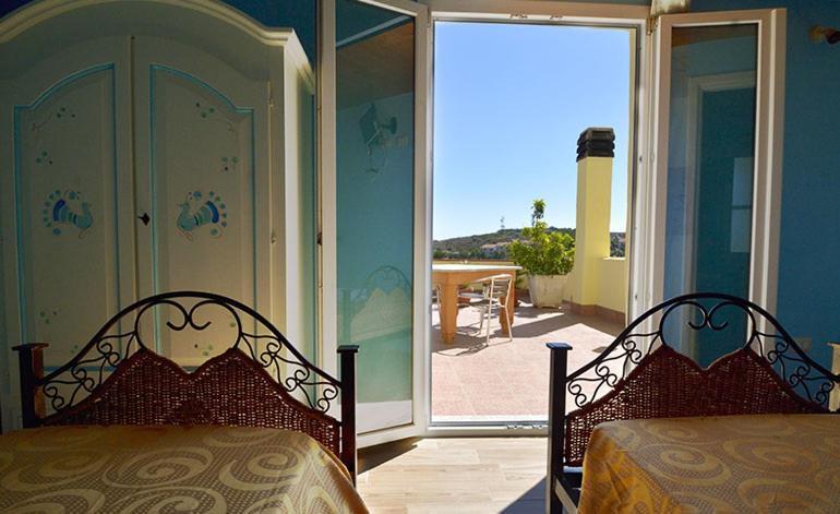 B&B Il Cenerino SantʼAntìoco Exteriör bild
